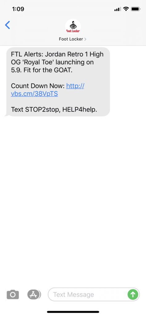 Foot Locker Text Message Marketing Example - 05.08.2020