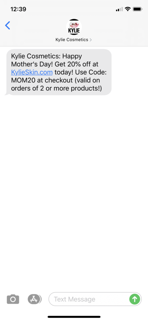 Kylie Cosmetics Text Message Marketing Example - 05.11.2020