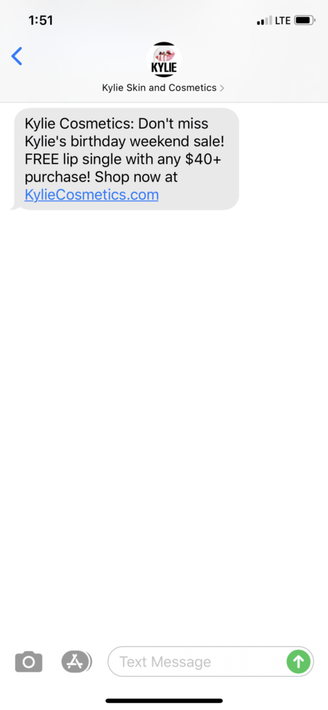 Kylie Cosmetics Text Message Marketing Example - 08.08.2020
