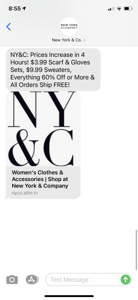 New York and Co Text Message Marketing Example - 12.15.2020.PNG