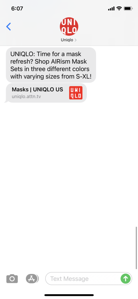 UNIQLO Text Message Marketing Example - 02.17.2021
