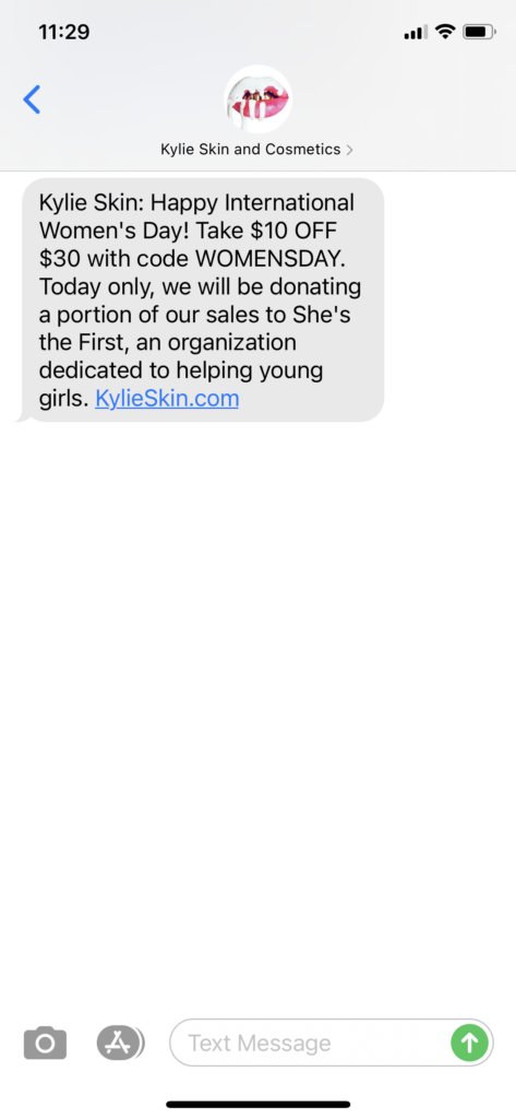 Kylie Skin & Cosmetics Text Message Marketing Example - 03.08.2021