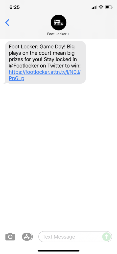 Foot Locker Text Message Marketing Example - 07.08.2021