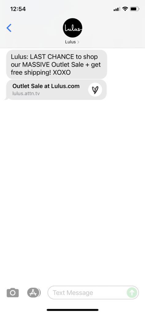 Lulus Text Message Marketing Example - 09.06.2021